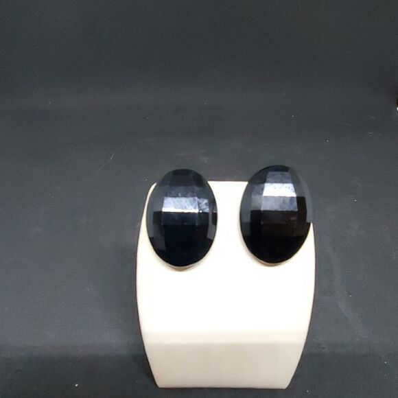 Black Clip On Earrings - Picture 1 of 3